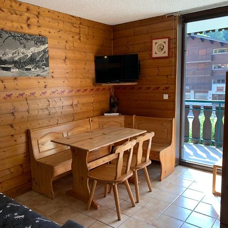 155 Piste Dans Mon Canape Châtel 외부 사진