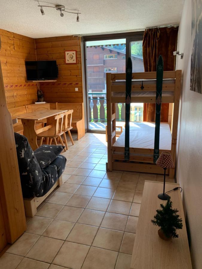 155 Piste Dans Mon Canape Châtel 외부 사진